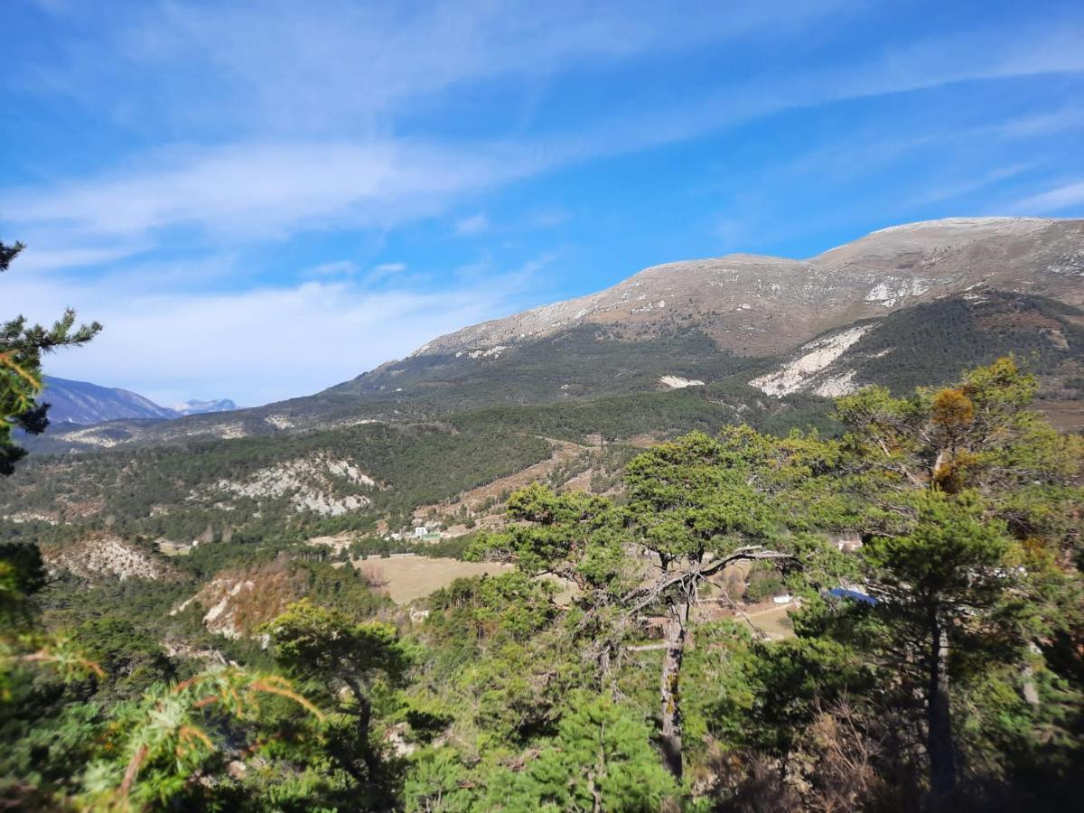 Gite La Mountagna Peyroules Exterior foto
